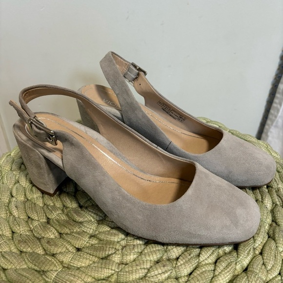 Vionic Plaza Nareen Gray Suede Block Heel Comfort Arch Support Slingback Heels - Picture 2 of 8
